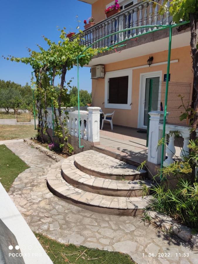 Apartmani Bruna Bilice Vrulje  Exteriér fotografie
